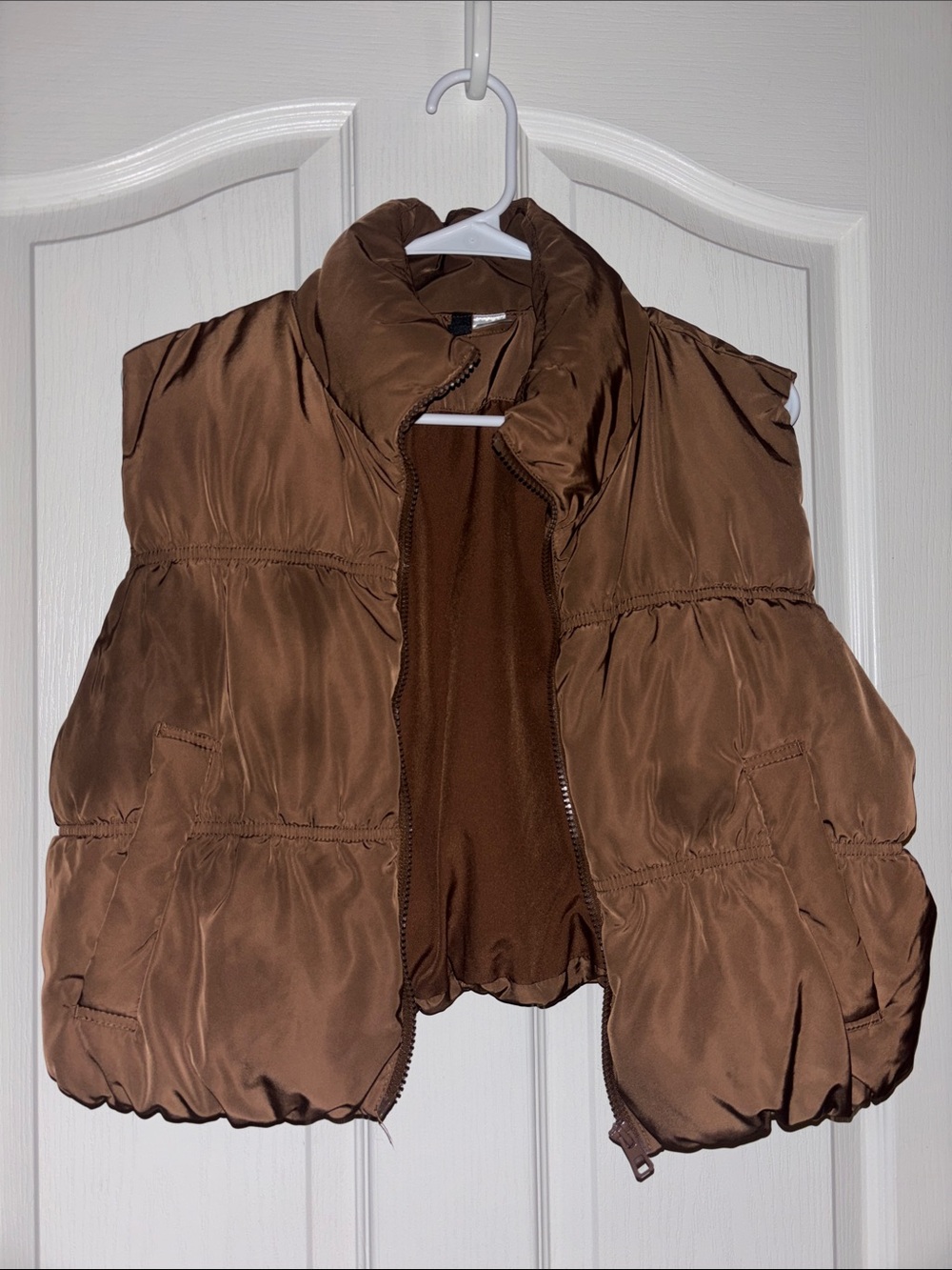 H&M Brown Puffer Vest - Women's Sleeveless Quilted Gilet